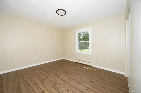 18 Cream Street Hyde Park NY 12538