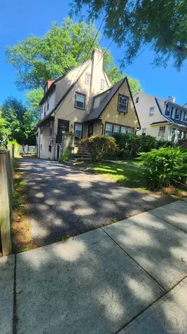 72 Archer Drive Bronxville NY 10708