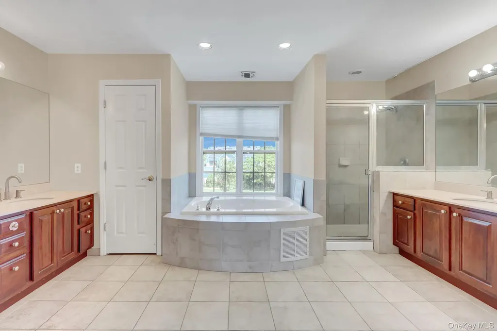 66 Canterbury Drive Wading River NY 11792