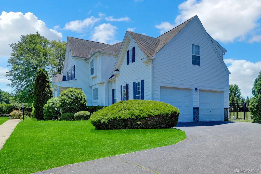 66 Canterbury Drive Wading River NY 11792