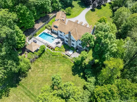86 Sheather Road Mount Kisco NY 10549