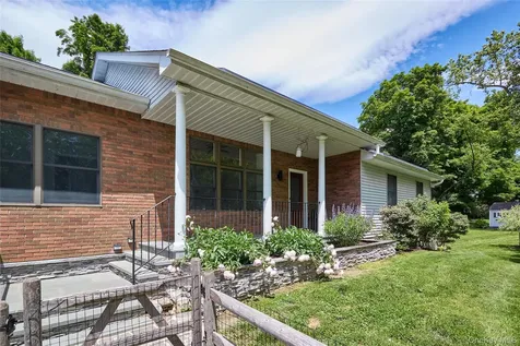 37 Mansion Drive Hyde Park NY 12538