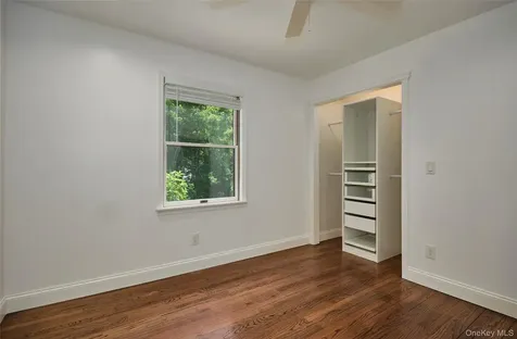 37 Mansion Drive Hyde Park NY 12538