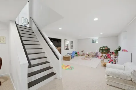 13 Schildbach Road Pound Ridge NY 10576