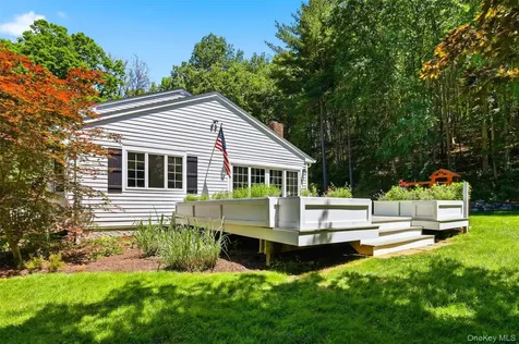 13 Schildbach Road Pound Ridge NY 10576