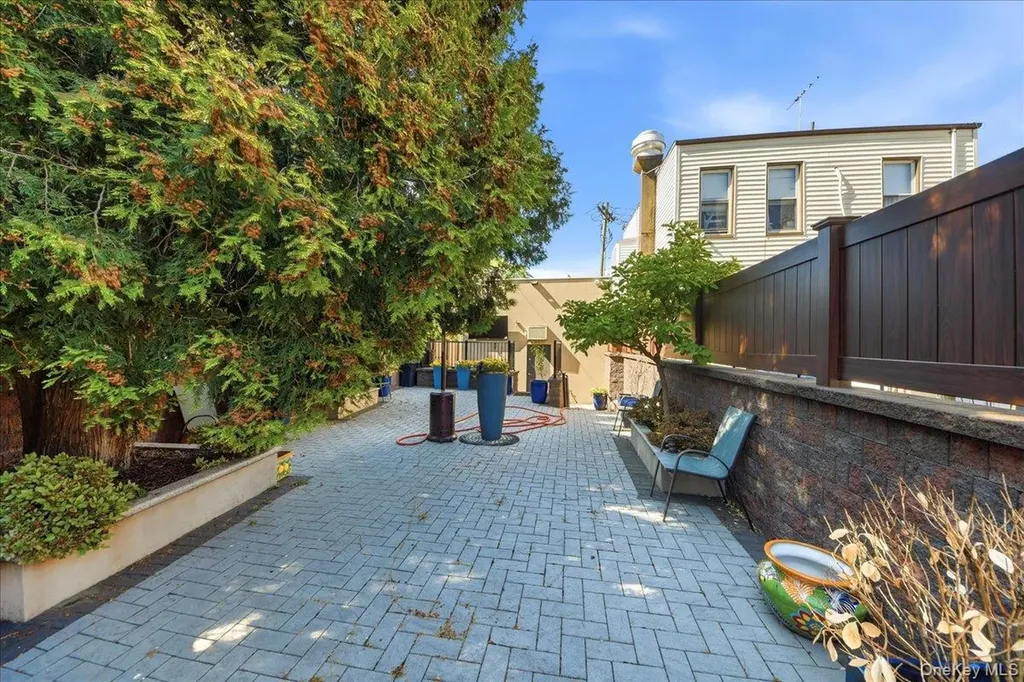 1020 Mclean Avenue Yonkers NY 10704
