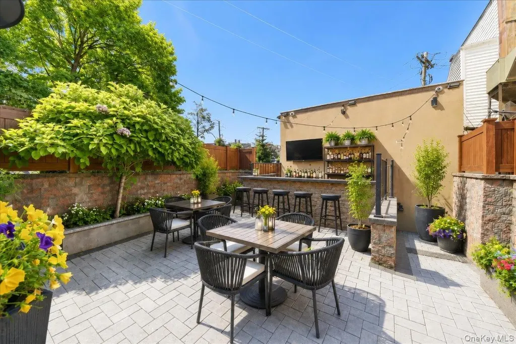 1020 Mclean Avenue Yonkers NY 10704