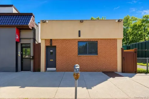 1020 Mclean Avenue Yonkers NY 10704