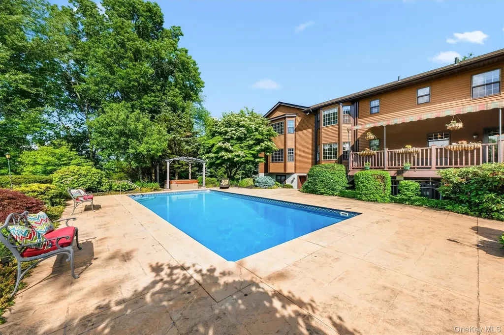 309 Beattie Road Washingtonville NY 10992