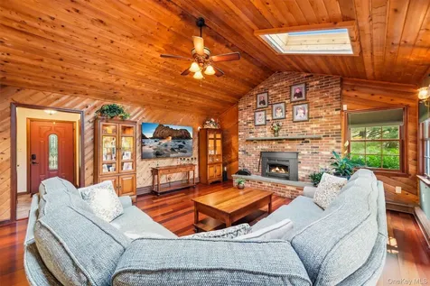 309 Beattie Road Washingtonville NY 10992