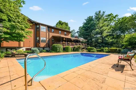 309 Beattie Road Washingtonville NY 10992