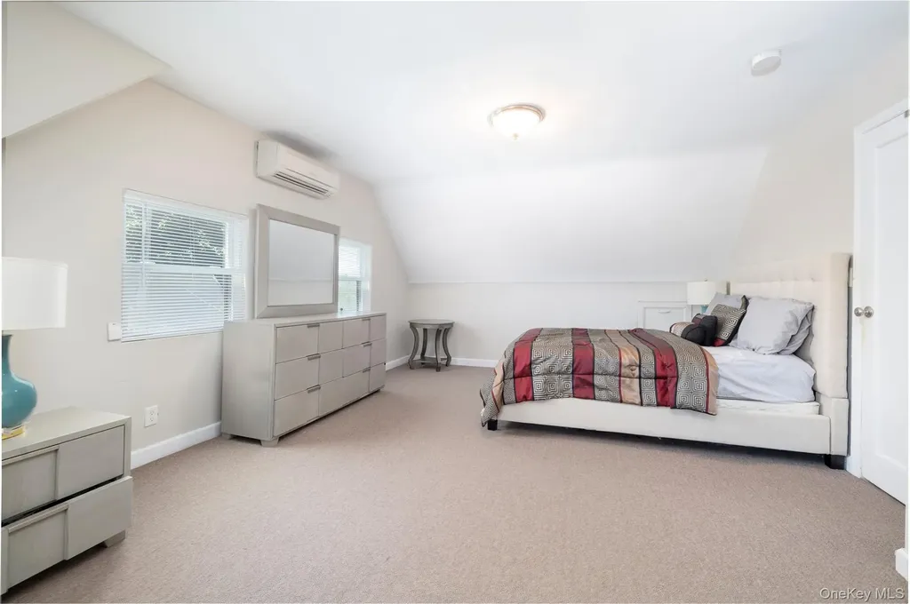 57 Island Parkway Island Park NY 11558