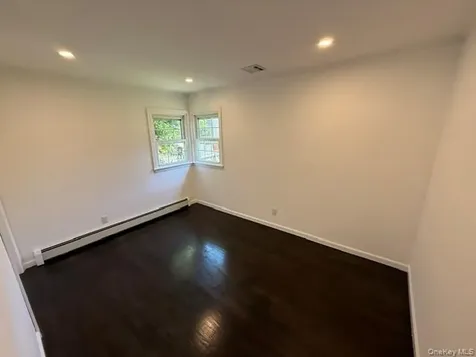 322 N Virginia Avenue Massapequa NY 11758