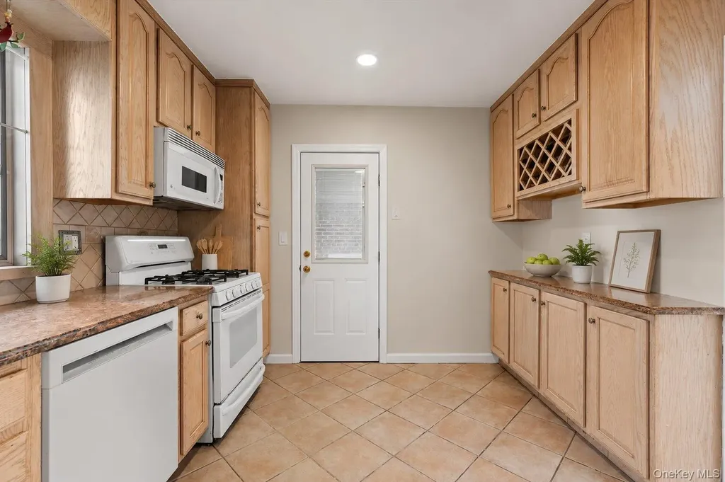 530 Washington Boulevard Long Beach NY 11561