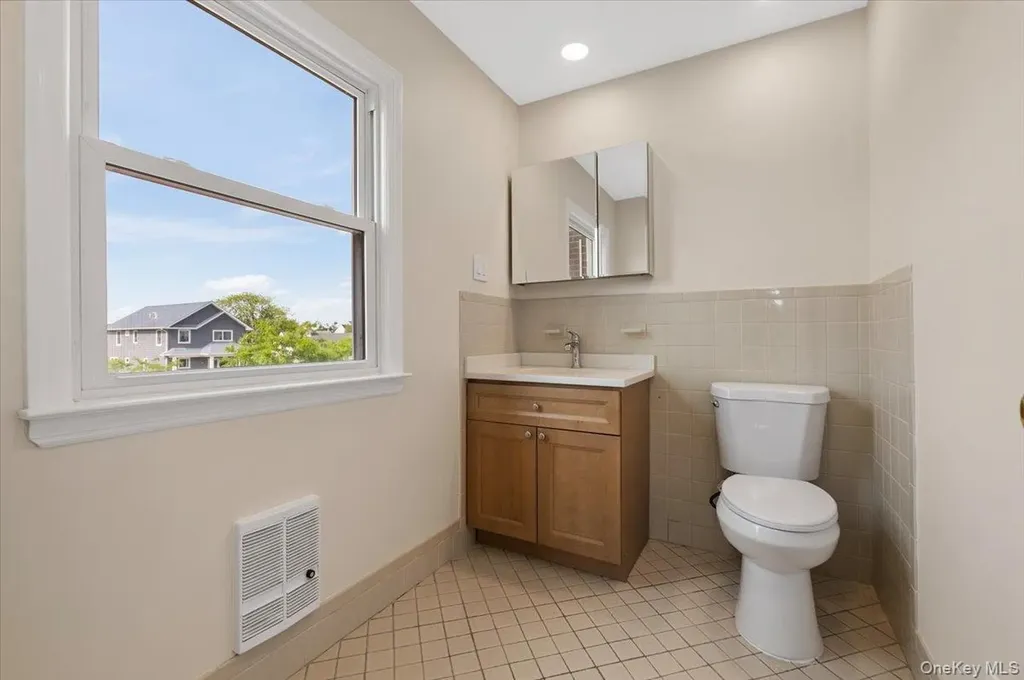 530 Washington Boulevard Long Beach NY 11561