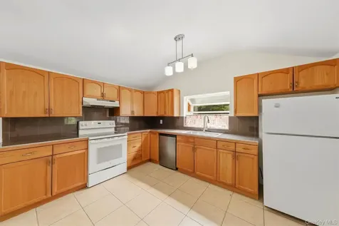 159 Ressique Street Stormville NY 12582