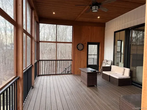 6 Conifer Court Poughkeepsie NY 12603
