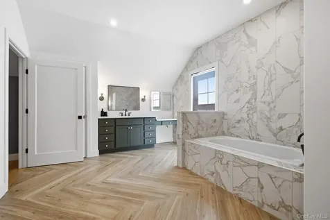 6 Conifer Court Poughkeepsie NY 12603