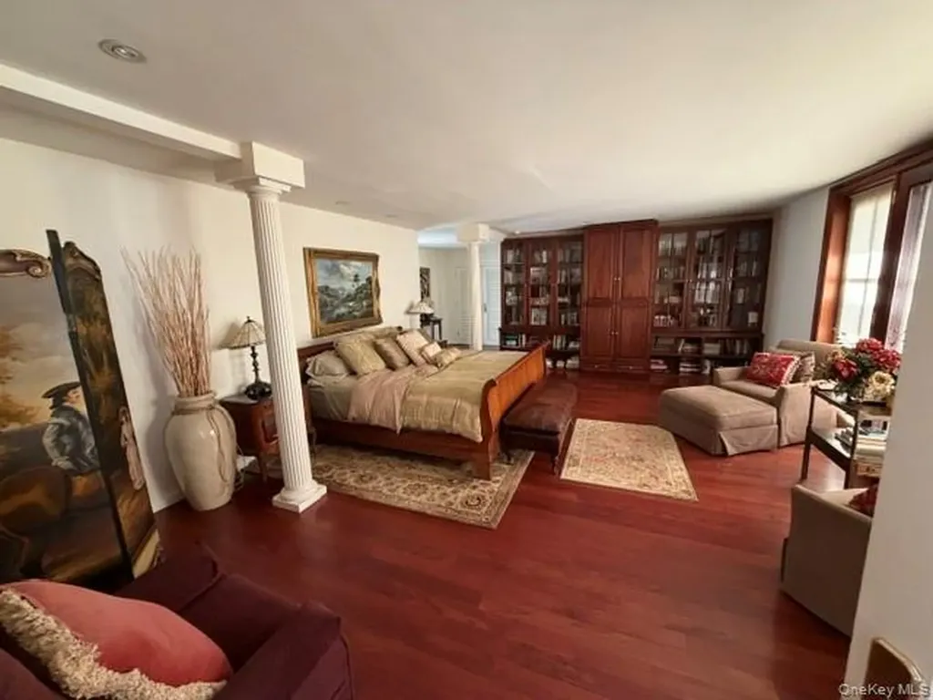 247 Barrett Road Lawrence NY 11559