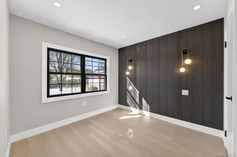 147-72 Huxley Street Rosedale NY 11432