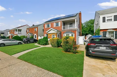 8339 252nd Street Bellerose NY 11426