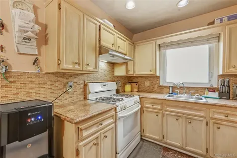 8339 252nd Street Bellerose NY 11426