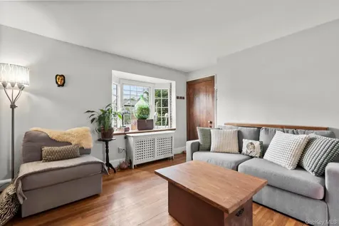 23 Underhill Place West Harrison NY 10604