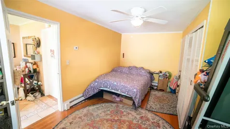 208 Woodhampton Drive White Plains NY 10603