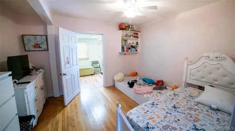 208 Woodhampton Drive White Plains NY 10603