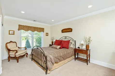 15 The Chase Saint James NY 11780