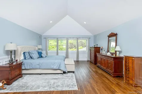 15 The Chase Saint James NY 11780