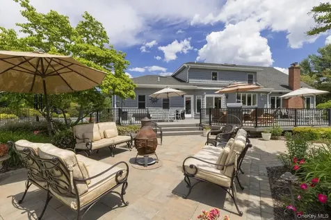 15 The Chase Saint James NY 11780