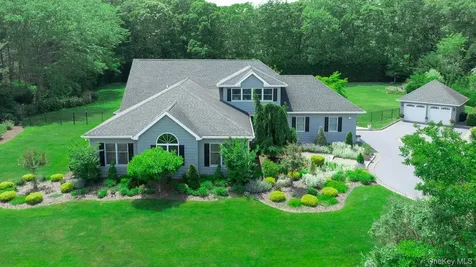 15 The Chase Saint James NY 11780