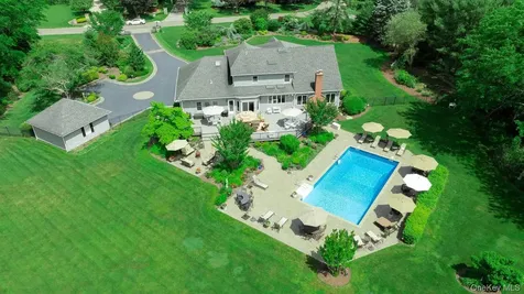 15 The Chase Saint James NY 11780