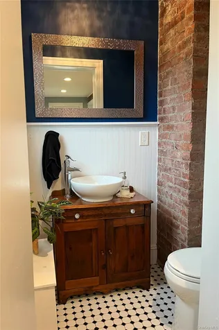 10 Vine Street Beacon NY 12508