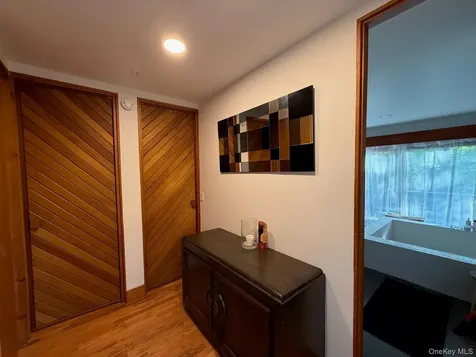 78 Shadom Lane East Hampton NY 11937