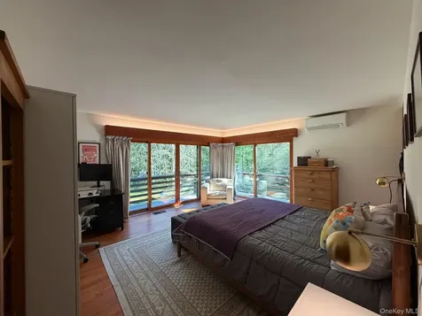 78 Shadom Lane East Hampton NY 11937