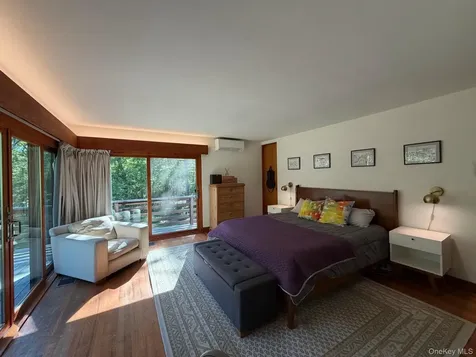 78 Shadom Lane East Hampton NY 11937
