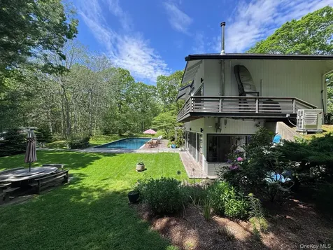 78 Shadom Lane East Hampton NY 11937