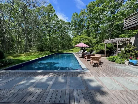 78 Shadom Lane East Hampton NY 11937
