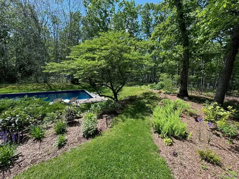 78 Shadom Lane East Hampton NY 11937