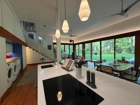 78 Shadom Lane East Hampton NY 11937