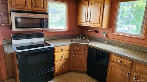 21 Marple Road Poughkeepsie NY 12603