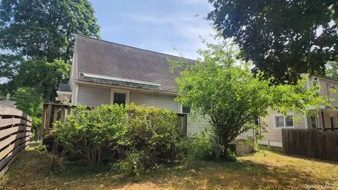 21 Marple Road Poughkeepsie NY 12603