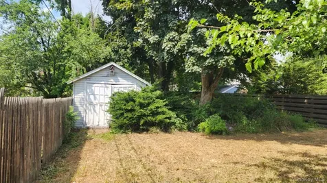 21 Marple Road Poughkeepsie NY 12603
