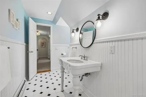 488 Strawtown Road West Nyack NY 10994