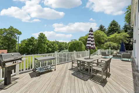 488 Strawtown Road West Nyack NY 10994