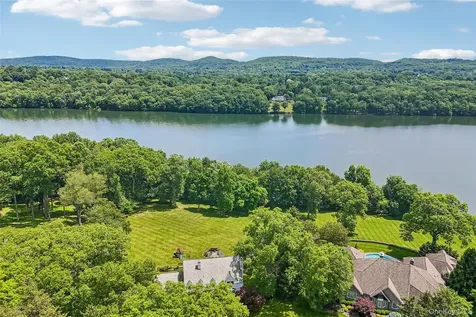 488 Strawtown Road West Nyack NY 10994