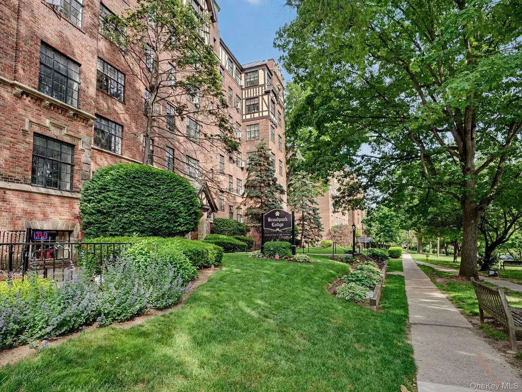 2 Westchester Avenue White Plains NY 10601