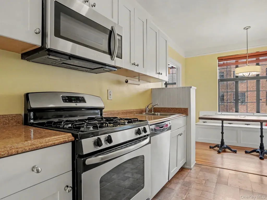 2 Westchester Avenue White Plains NY 10601